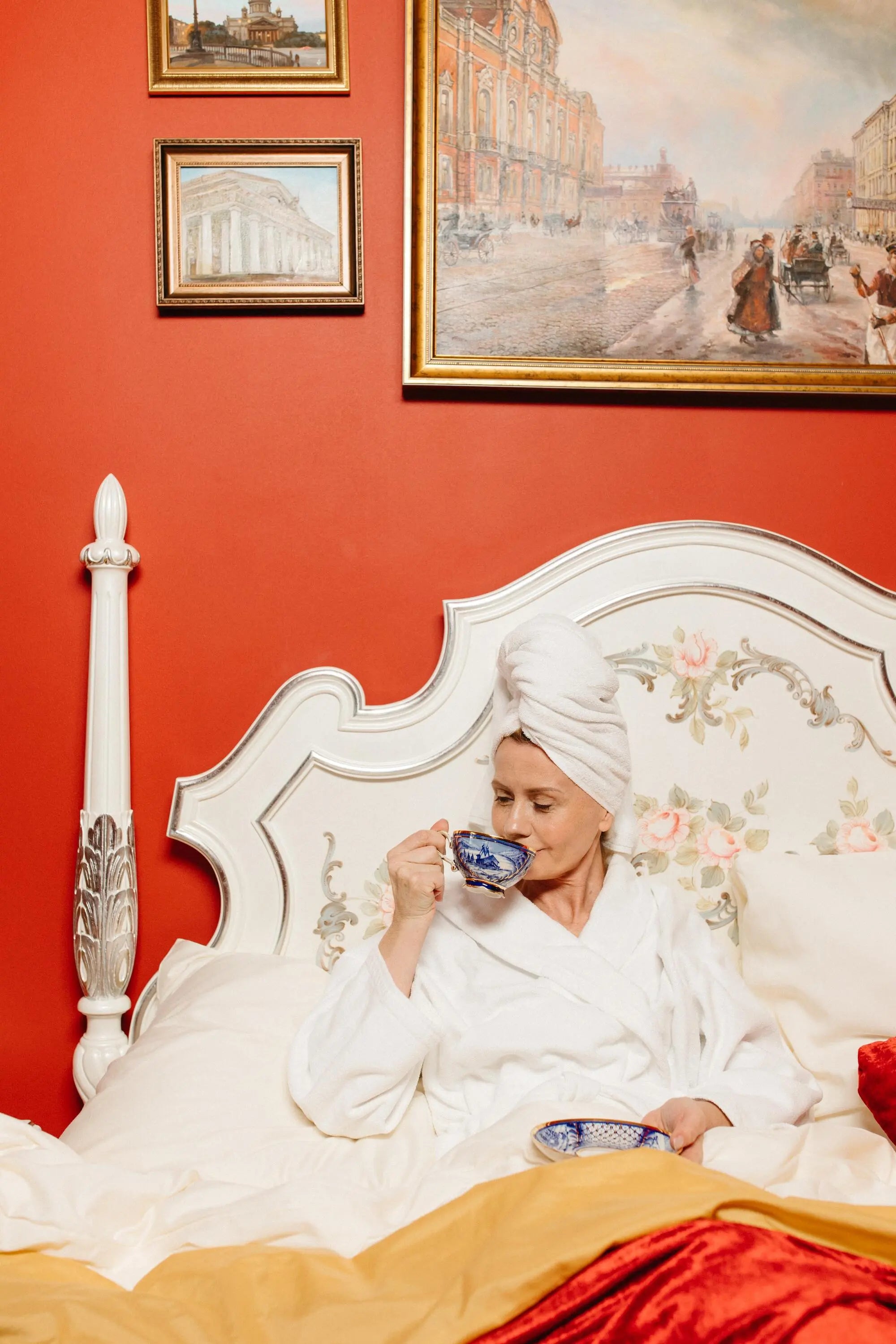 The History of Bathrobes: When Were Robes Invented? | Lotus Linen