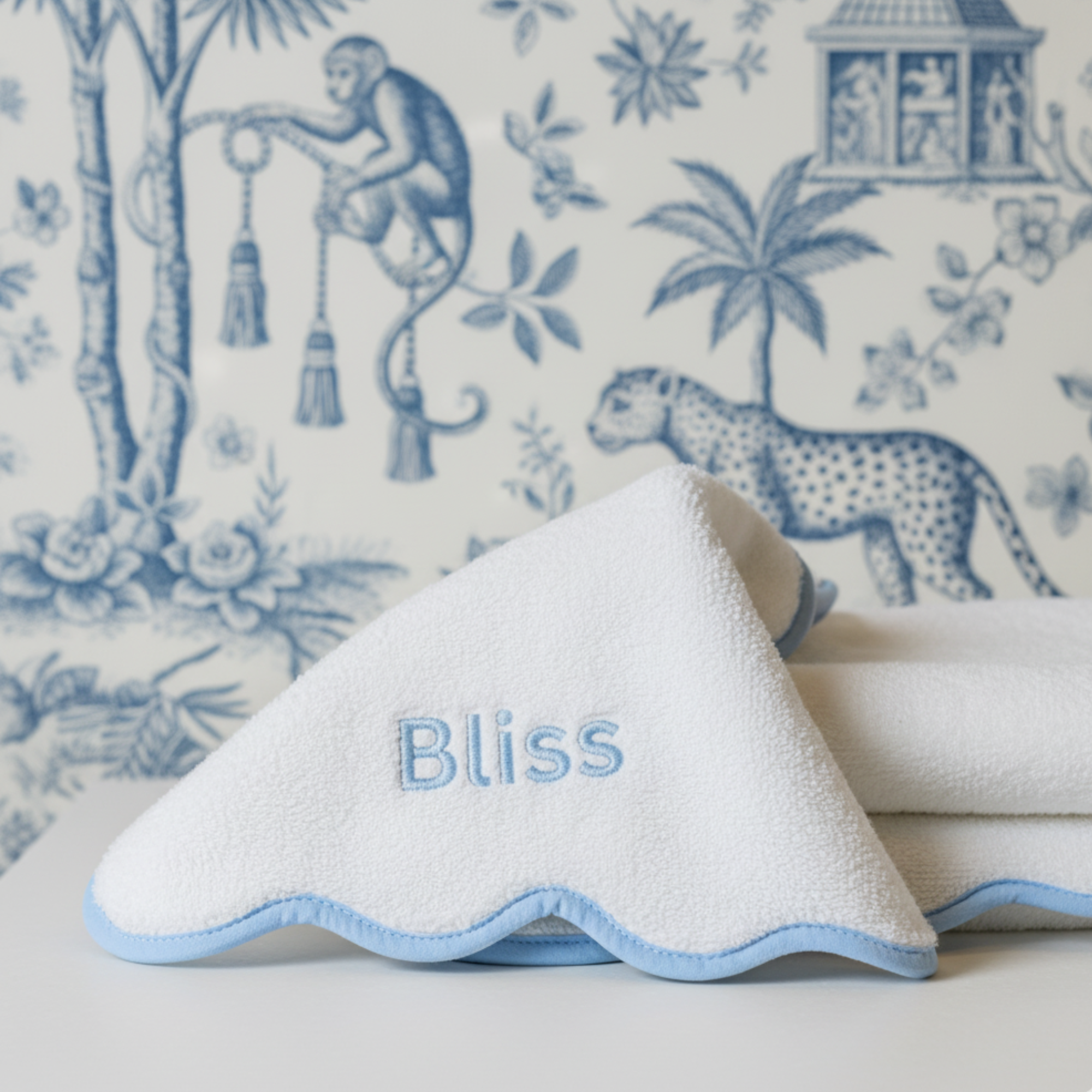 Luxury Scallop Piping Cotton Bath Mat