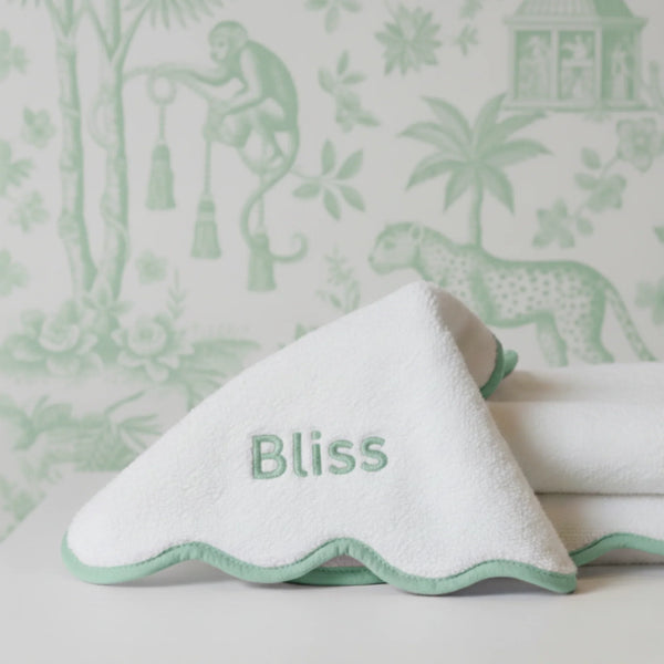Luxury Cotton Washcloths with Scallop Piping - Sage Piping