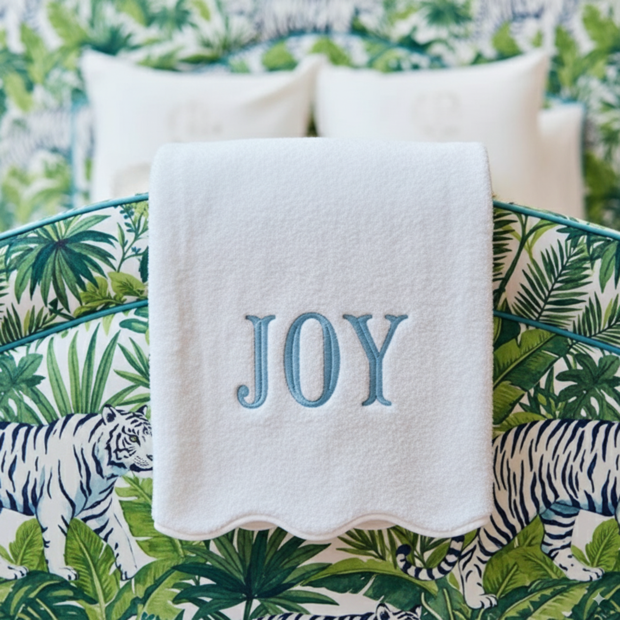 Luxury Scallop Piping Cotton Bath Mat
