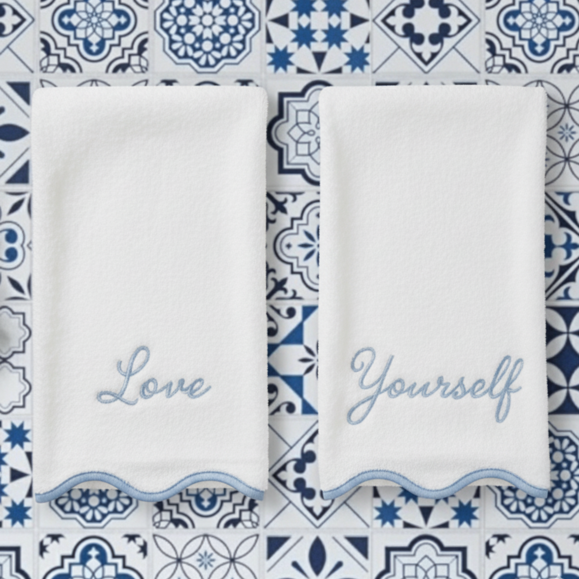 Luxury Scallop Piping Cotton Bath Mat