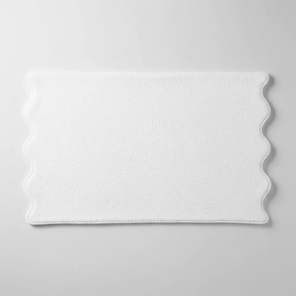 Spa-lovers' fluffy bath towel in pure white with elegant scalloped edges for plush, cloud-soft comfort - Lotus Linen