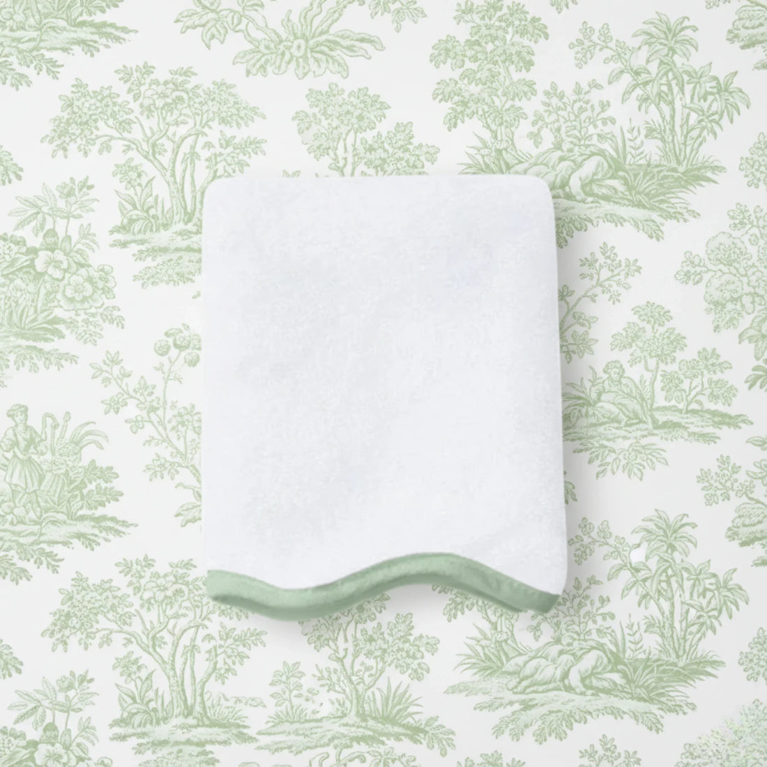 White scallop-edge bath towel set with sage green piping for everyday indulgence in spa-quality comfort - Lotus Linen