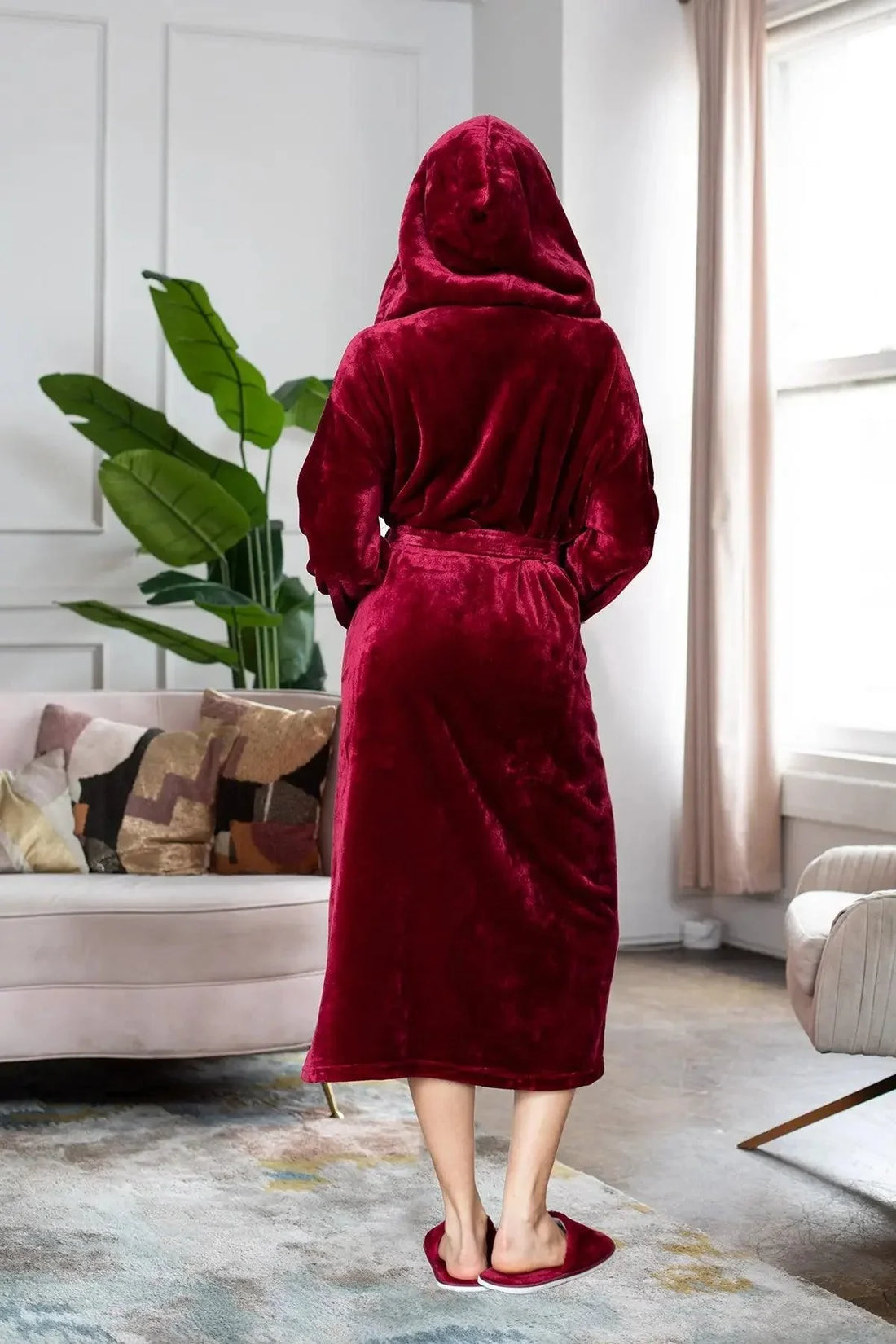 Women’s Plush Hooded Robe - Spa-Worthy Comfort at Home - Lotus Linen